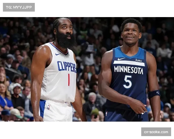 哈登助攻榜第四兼8.3次场均，后撤步三分依旧为联盟标志技术